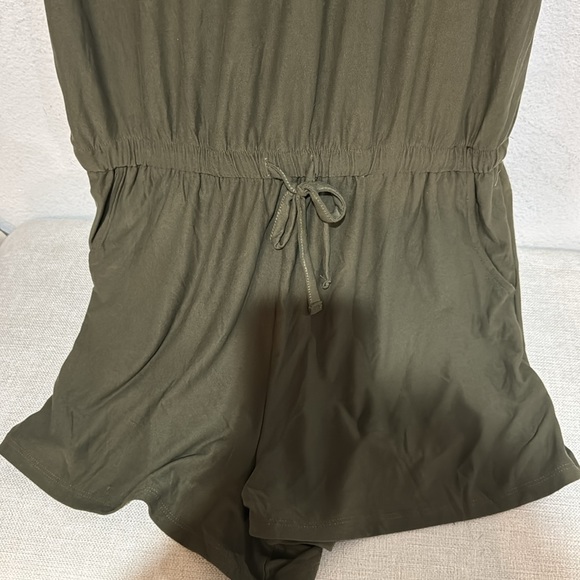 Romper - Picture 3 of 3